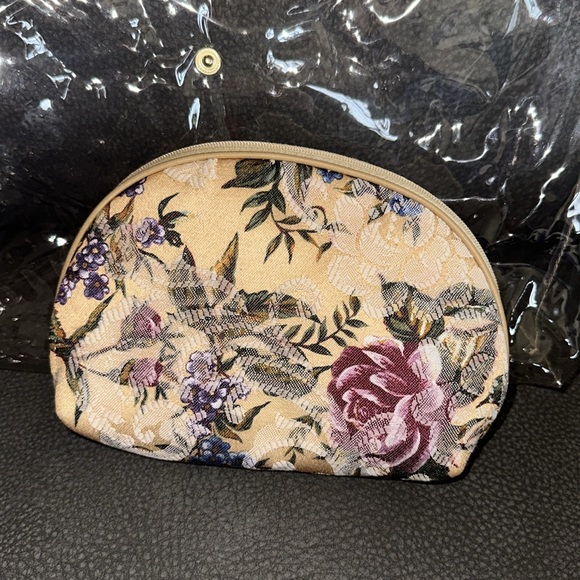 Travel case cosmetic bags hangers NWOT - Picture 5 of 12